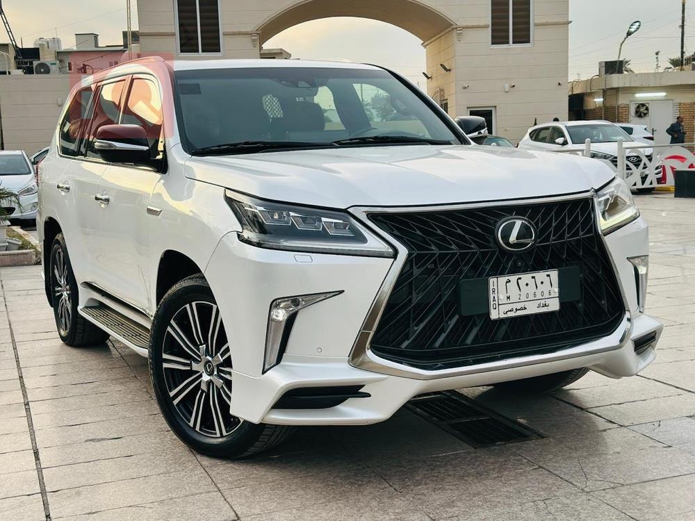 Lexus LX